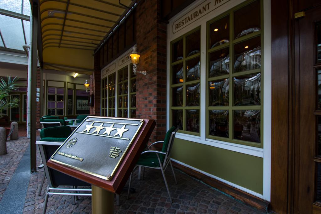 Sachsenwald Hotel Reinbek Exterior photo